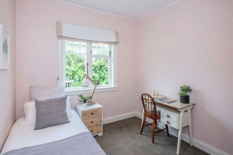 Photo of property in 16 Khandallah Road, Ngaio, Wellington, 6035