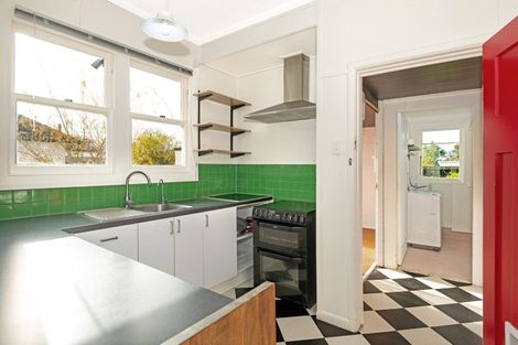 Photo of property in 37 Muir Street, Te Hapara, Gisborne, 4010