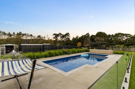 Photo of property in 19 Kahika Grove, Huapai, Kumeu, 0810
