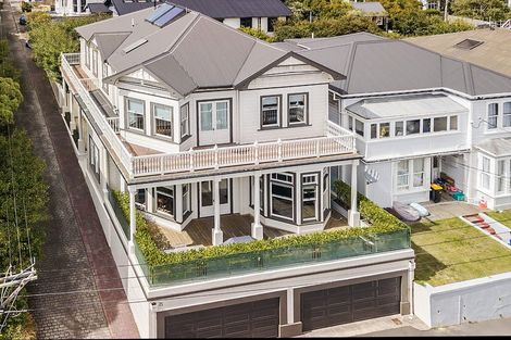 Photo of property in 25 Brougham Street, Mount Victoria, Wellington, 6011