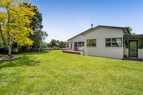 Photo of property in 300 Awai Road, Tarurutangi, New Plymouth, 4372