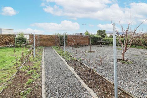 Photo of property in 2 Routhan Way, Carterton, 5713