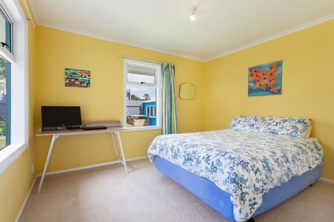Photo of property in 8 Pitau Road, Mount Maunganui, 3116