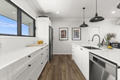 Photo of property in 15 Dinneen Close, Frimley, Hastings, 4120