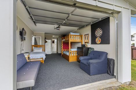 Photo of property in 104 Moa Street, Whangamata, 3620