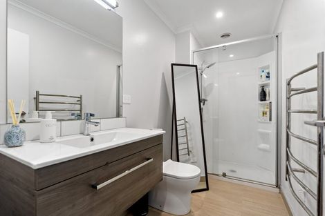 Photo of property in 31 Eyton Kay Road, Hobsonville, Auckland, 0616