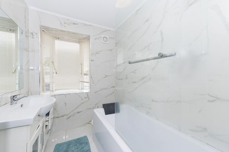 Photo of property in 10 Goodwin Drive, Rosehill, Papakura, 2113