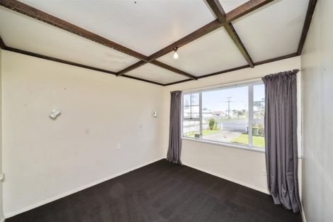 Photo of property in 160 Waihi Road, Hawera, 4610