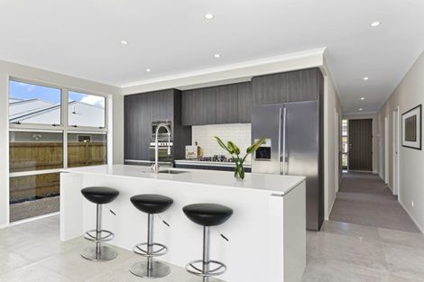 Photo of property in 26 Kukuwai Avenue, Red Beach, 0932