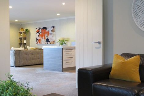 Photo of property in 14 Haast Place, Poraiti, Napier, 4112