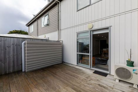 Photo of property in 6 Kanorau Place, Mangere, Auckland, 2022