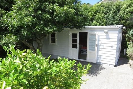 Photo of property in 7 Lucknow Terrace, Khandallah, Wellington, 6035