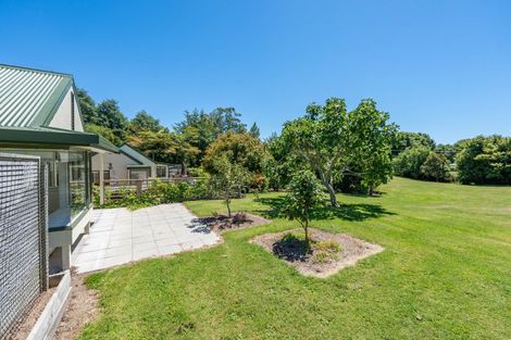 Photo of property in 71 Gillespie Place, Acacia Bay, Taupo, 3385