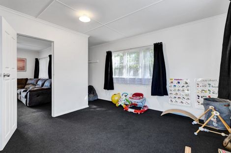 Photo of property in 59 Camberwell Road, Hawera, 4610