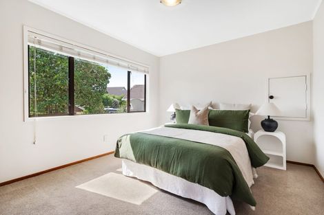 Photo of property in 19 Cornelian Crescent, Half Moon Bay, Auckland, 2012