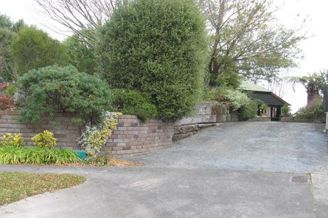 Photo of property in 5 Hillgrove Place, Fitzherbert, Palmerston North, 4410