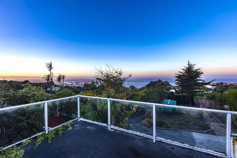 Photo of property in 192 Mount Pleasant Road, Mount Pleasant, Christchurch, 8081