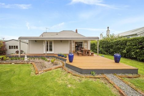 Photo of property in 10 Regent Street, Hawera, 4610
