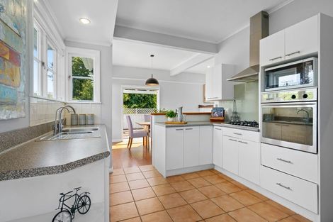 Photo of property in 113 Williams Street, Cambridge, 3434