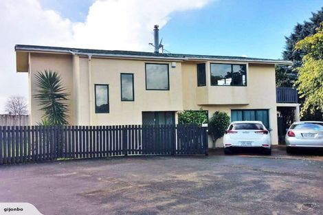 Photo of property in 80j Tirimoana Road, Te Atatu South, Auckland, 0602