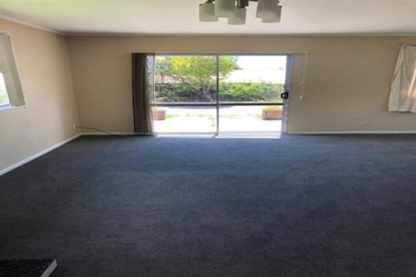 Photo of property in 16 Hicks Crescent, Waikanae Beach, Waikanae, 5036