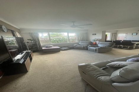 Photo of property in 10 Fraser Road, Papatoetoe, Auckland, 2025