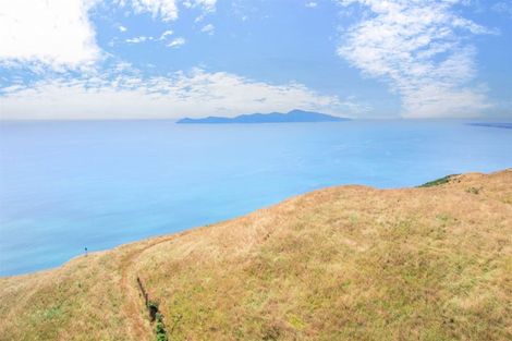 Photo of property in 1358 Paekakariki Hill Road, Paekakariki Hill, Porirua, 5381