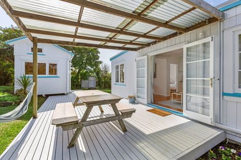 Photo of property in 66a Wainui Road, Raglan, 3225