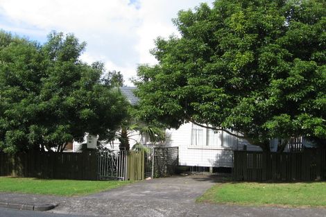 Photo of property in 67 Waipani Road, Te Atatu Peninsula, Auckland, 0610