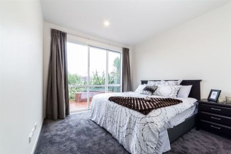 Photo of property in 18 Remuremu Street, Long Bay, Auckland, 0630