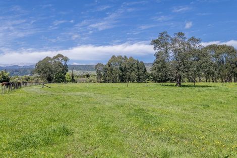 Photo of property in 501 Arapaepae Road, Ohau, Levin, 5570