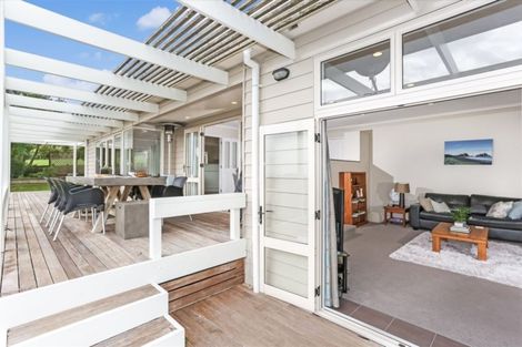 Photo of property in 6a Jayar Heights, Bombay, 2675