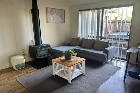 Photo of property in 15 Caragh Place, East Tamaki, Auckland, 2016