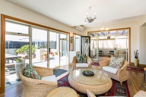 Photo of property in 153 Emerson Street, Napier South, Napier, 4110