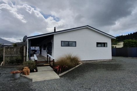 Photo of property in 6 Manawatu Street, Dobson, Greymouth, 7805