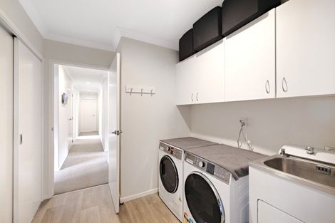 Photo of property in 2 Raiha Street, Papamoa Beach, Papamoa, 3118