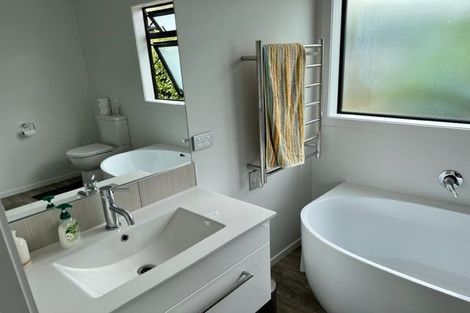 Photo of property in 29 Robertson Street, Raglan, 3225