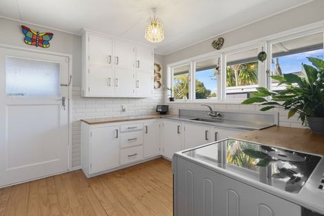 Photo of property in 41 Totara Street, Waiuku, 2123