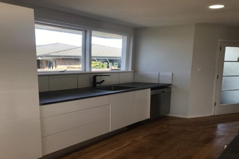 Photo of property in 40 Inwoods Road, Parklands, Christchurch, 8083