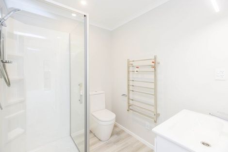 Photo of property in 84 Mawai Hakona Drive, Wallaceville, Upper Hutt, 5018