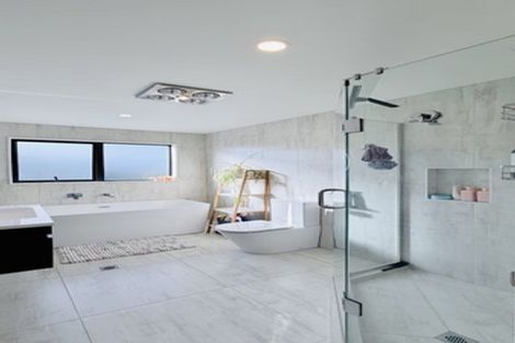 Photo of property in 17 Babos Avenue, Kumeu, 0810