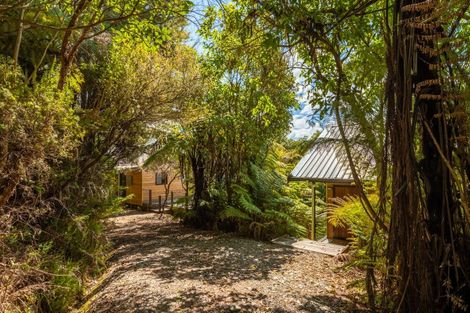 Photo of property in 672 Moetapu Bay Road, Moetapu Bay, Picton, 7282