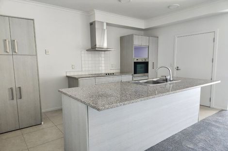 Photo of property in 13/11 Carlos Drive, Flat Bush, Auckland, 2016