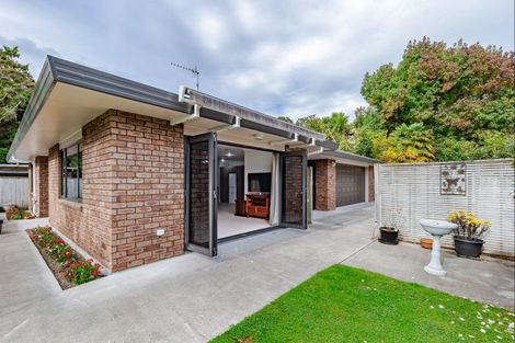 Photo of property in 112a Weraroa Road, Levin, 5510