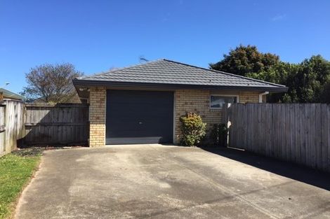 Photo of property in 18 Oakleigh Avenue, Takanini, 2112