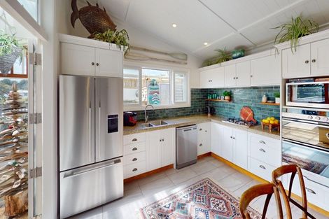 Photo of property in 112 Kahukura Avenue, Waitarere Beach, Levin, 5510