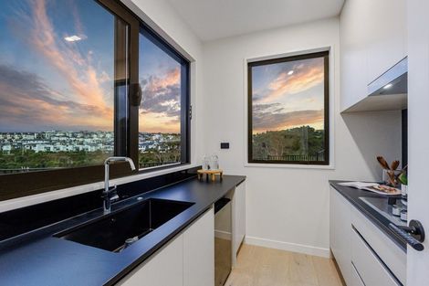 Photo of property in 51 Streamview Way, Long Bay, Auckland, 0630