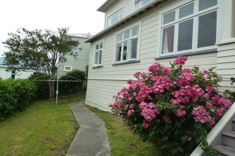 Photo of property in 71 Nairn Street, Mount Cook, Wellington, 6011