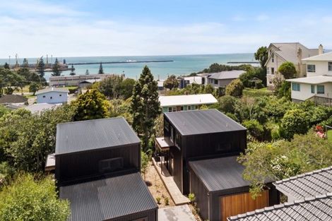 Photo of property in 28b Bayly Road, Moturoa, New Plymouth, 4310