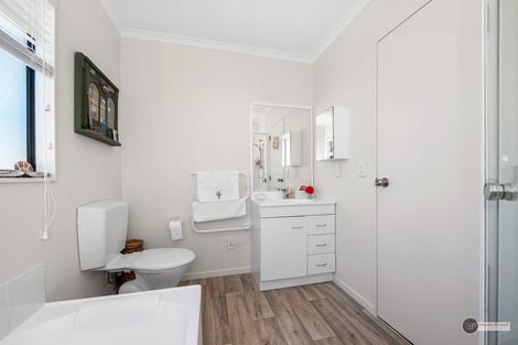 Photo of property in 134b Stokes Valley Road, Stokes Valley, Lower Hutt, 5019